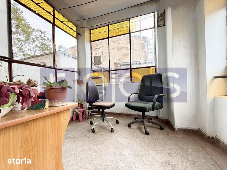 Apartament cu 3 camere în Decebal