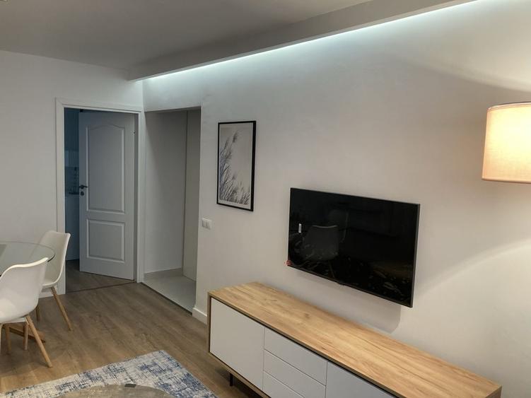 Apartament cu 2 camere decomandat în Aviației
