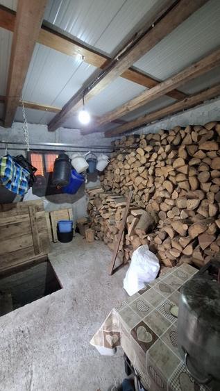 Casă cu 3 camere în Hanu Conachi
