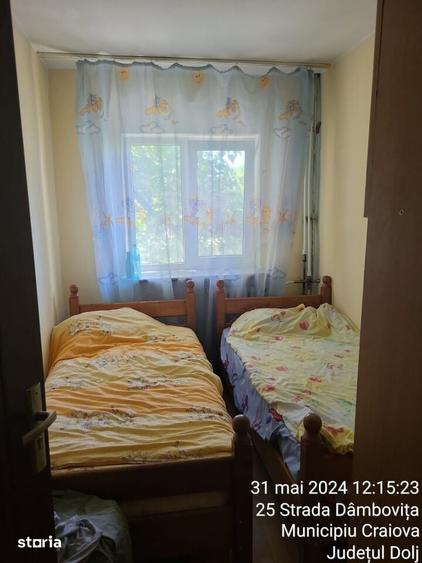 Apartament cu 3 camere decomandat în George Enescu
