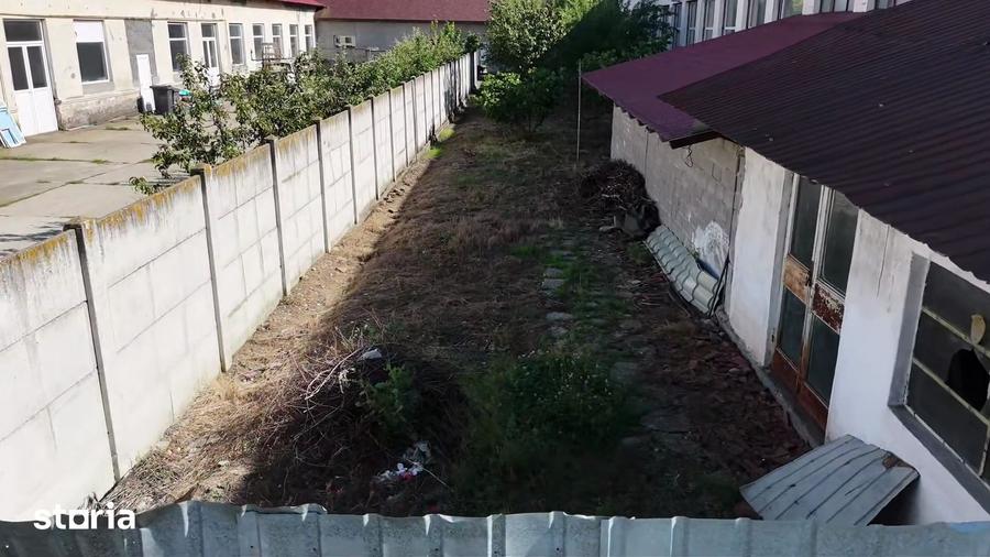 Spațiu comercial, de 2,486 mp, în Central