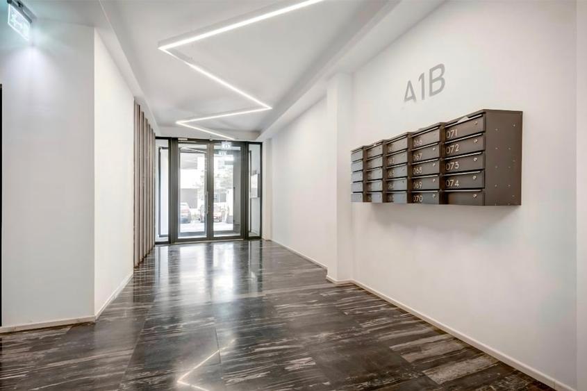 Apartament cu 3 camere decomandat, mobilat în Central