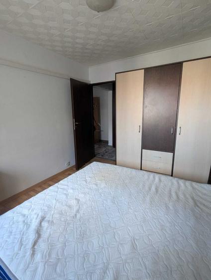 Apartament cu 2 camere decomandat în Torontalului