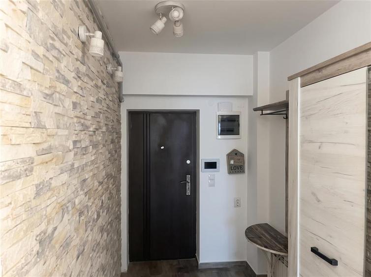 Apartament cu 2 camere decomandat, mobilat în Burdujeni
