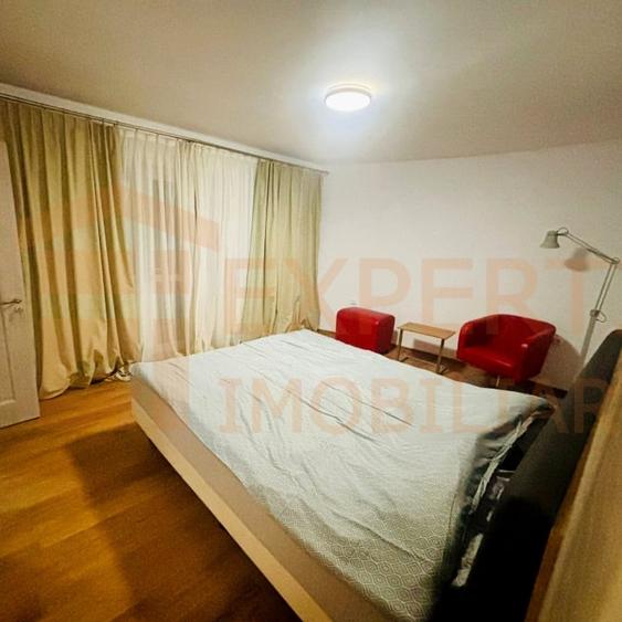 Casă individuală cu 5 camere cu Canalizare în Ovidiu