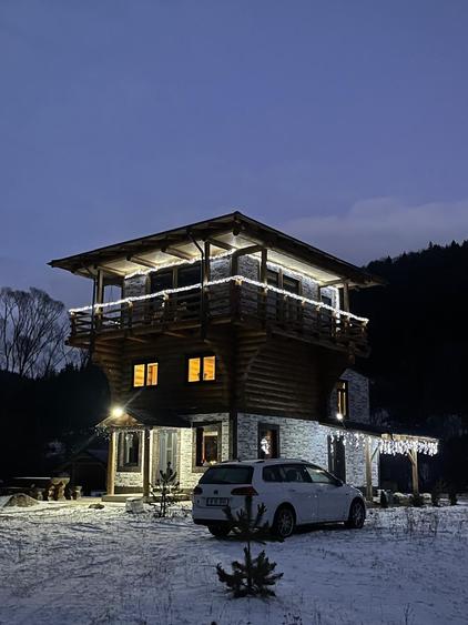 Casă cu 4 camere în Bicaz-Chei