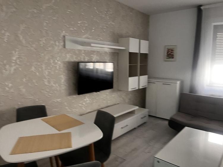 Casă cu 2 camere cu Teren 100 Mp în Exterior Vest