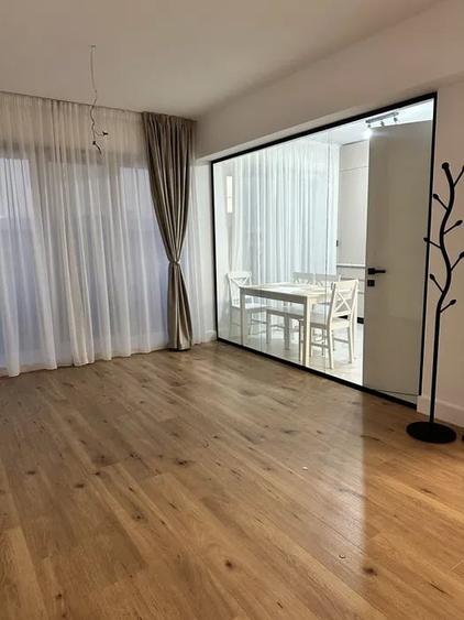 Apartament cu 2 camere decomandat în Theodor Pallady