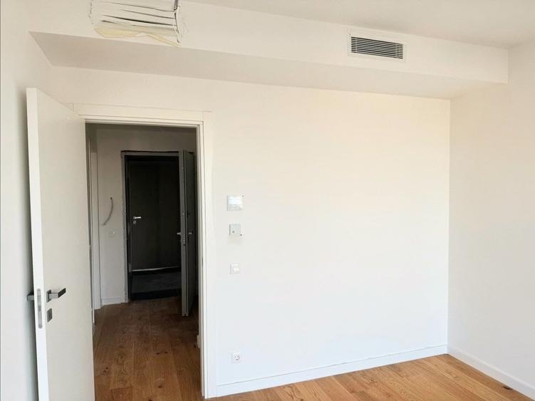 Apartament cu 2 camere decomandat în Aviației
