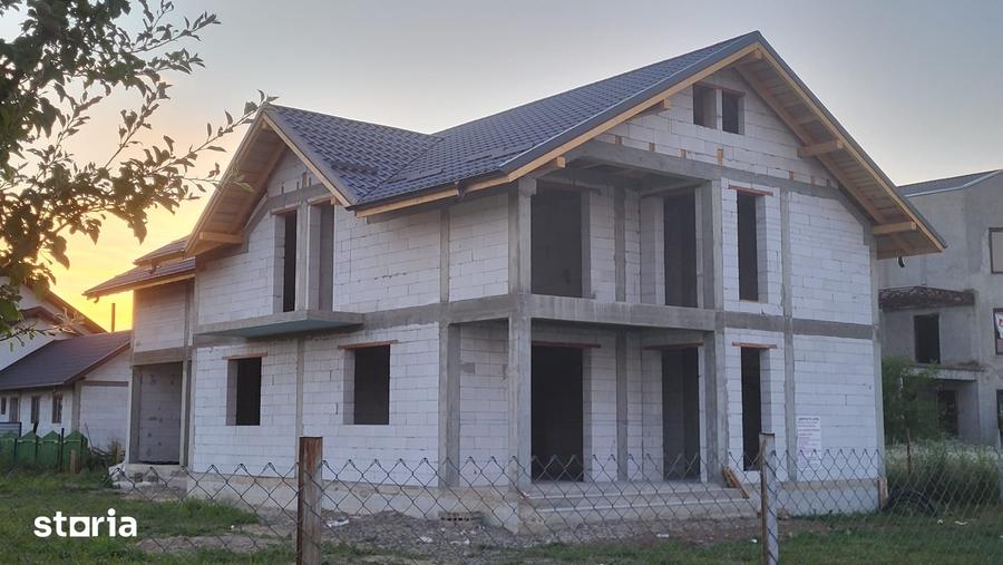 Casă cu Teren 900 Mp în Dumbrăveni