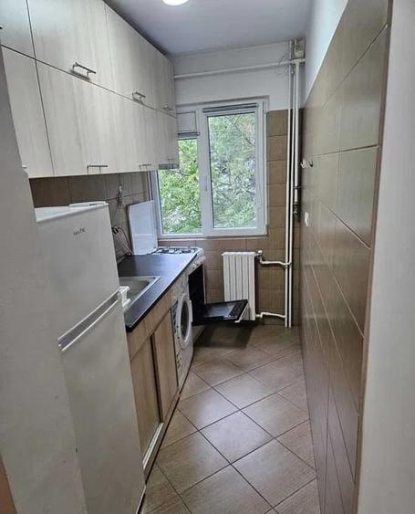 tomis nord-2 camere etaj 1 - 2