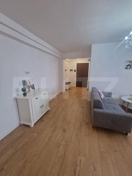 Apartament cu 3 camere decomandat, mobilat în Central
