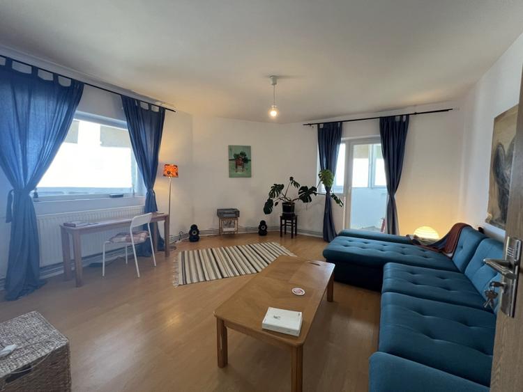 Apartament cu 2 camere decomandat, mobilat în Ultracentral
