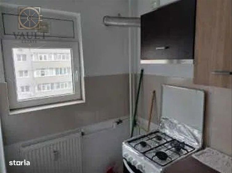 Garsonieră semidecomandată în Titan