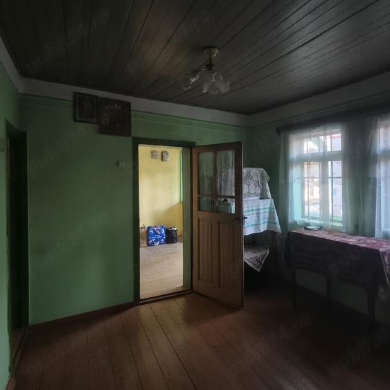 Casă cu 4 camere cu Teren 1048 Mp în Valea Seacă