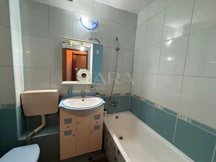 Apartament cu 2 camere semidecomandat, mobilat în Dâmbul Rotund