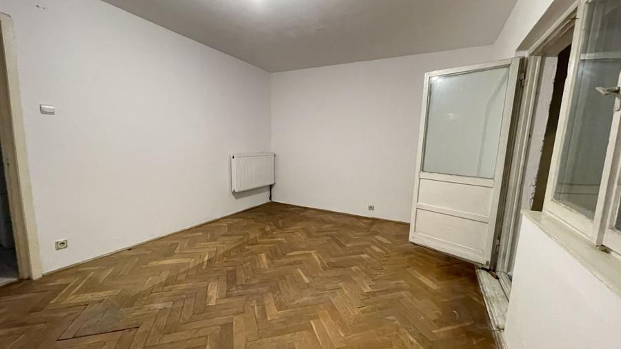 Garsonieră decomandată în Aradului