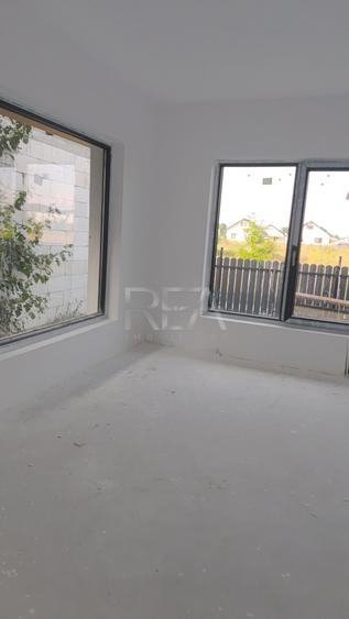 Casă individuală cu 3 camere cu Canalizare în Clinceni