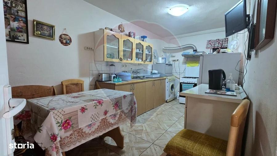 Casa str.STEJARULUI Cartier Mosnei - 3
