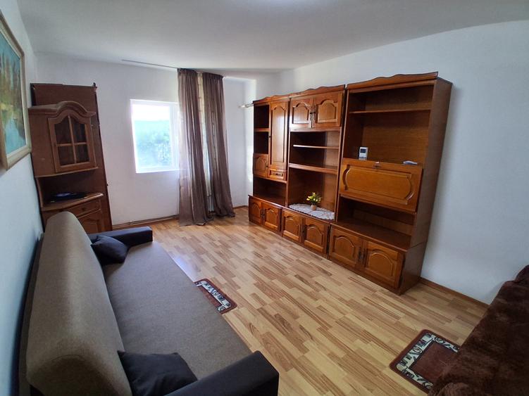 Apartament cu 2 camere decomandat în Canta