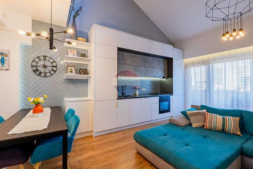 Apartament cu 2 camere decomandat, mobilat în Decebal