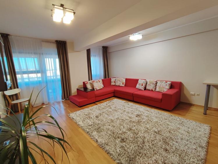 Apartament cu 2 camere semidecomandat în Est