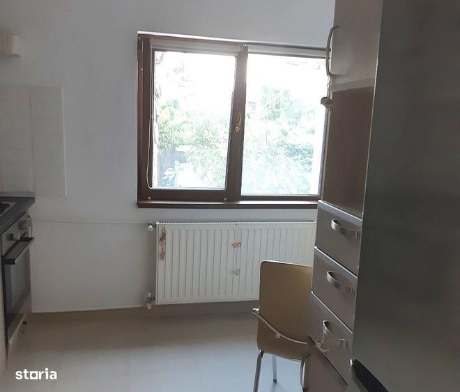 Apartament cu 2 camere decomandat în Eroii Revoluției