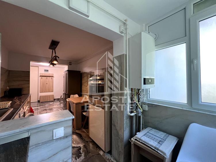 Apartament cu 4 camere decomandat, mobilat în Olimpia-Stadion
