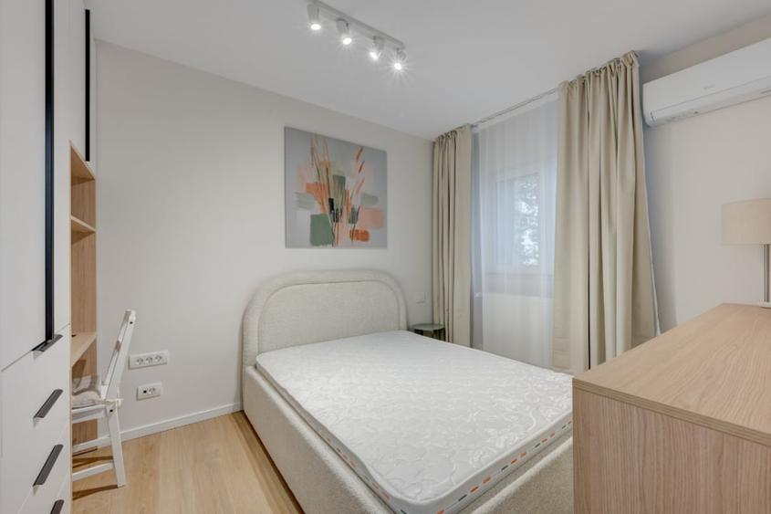 Apartament cu 4 camere decomandat, mobilat în Aviației