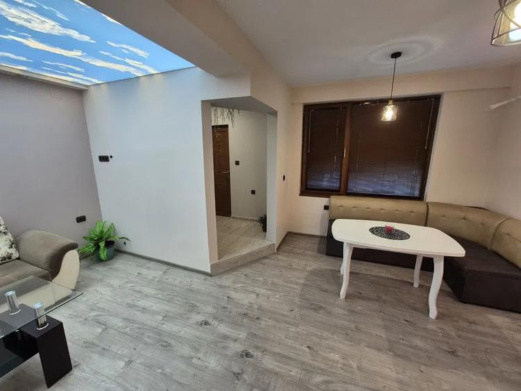 Apartament cu 3 camere decomandat în Traian
