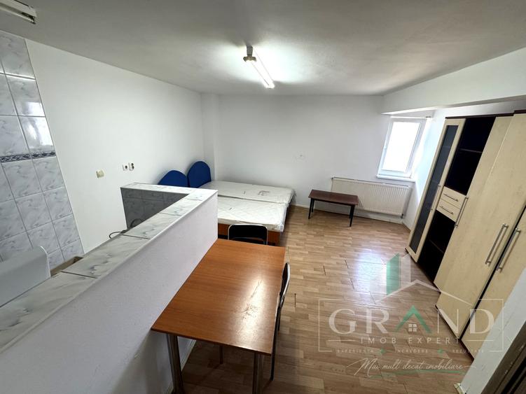 Garsonieră semidecomandată, mobilată în Mărăști