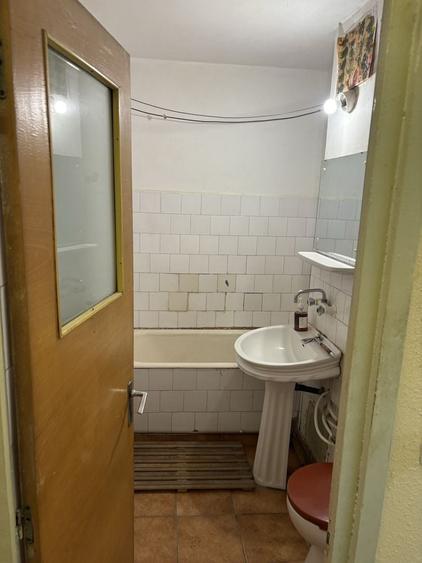 Apartament cu 2 camere decomandat în Eremia