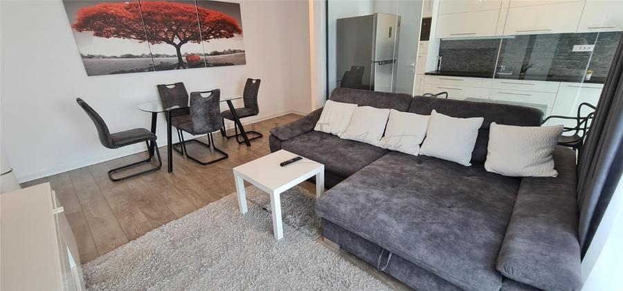 Apartament cu 3 camere decomandat, mobilat în Aviației