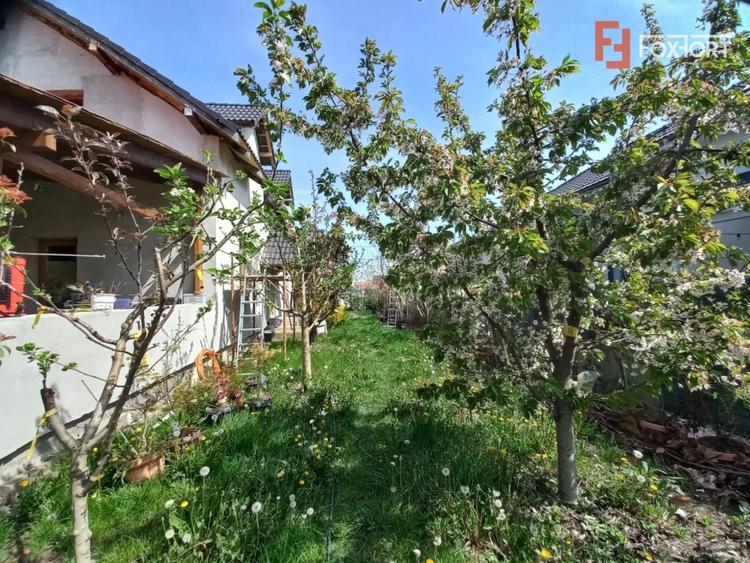 Casă individuală cu 5 camere cu Canalizare în Giarmata-Vii