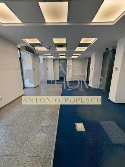 Spațiu comercial, de 144 mp, în Malu Roșu