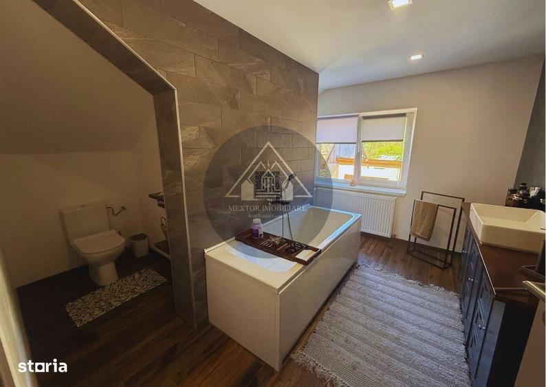 Casă cu 4 camere decomandat cu Teren 1580 Mp în Alma