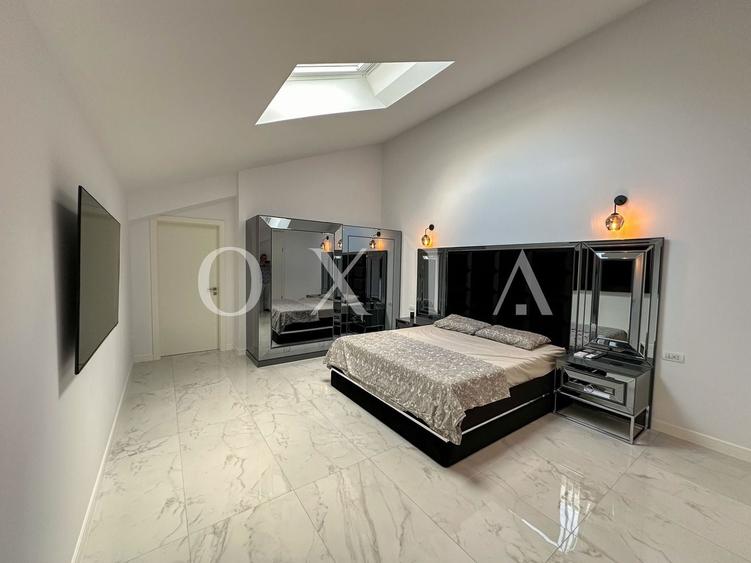 Penthouse cu 4 camere decomandat, mobilat în Giroc