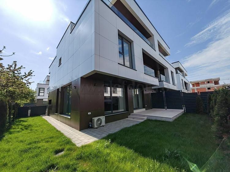 Casă individuală cu 5 camere cu Canalizare în Pipera