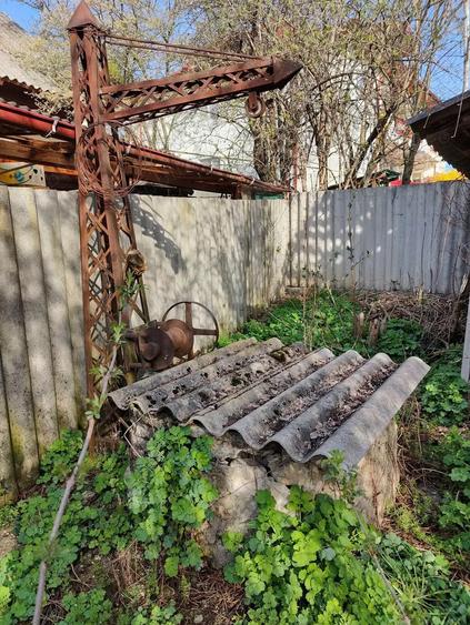 Casa brancoveneasca + teren generos - Pucioasa, zona Patrana ideal pentru renovare sau constructie - 7
