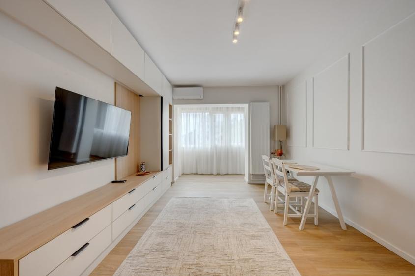 Apartament cu 4 camere decomandat, mobilat în Aviației