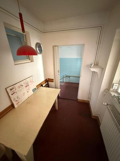 Apartament cu 3 camere semidecomandat în Calea Turzii
