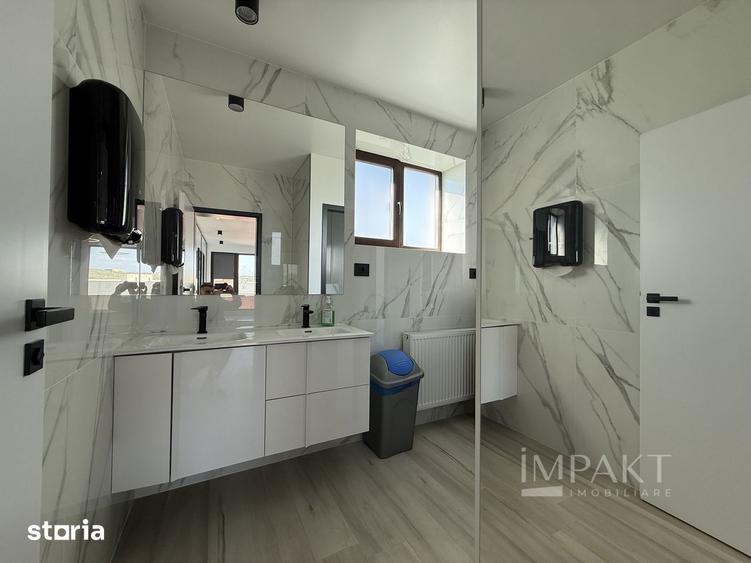Casă cu 8 camere cu Teren 478 Mp în Borhanci