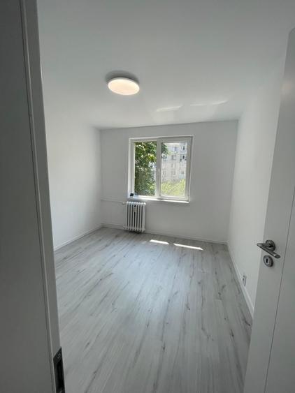 Apartament cu 2 camere decomandat în Rahova