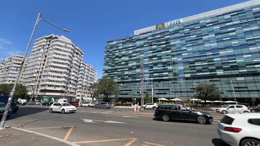 Spațiu comercial, de 116 mp, în P-ța Victoriei