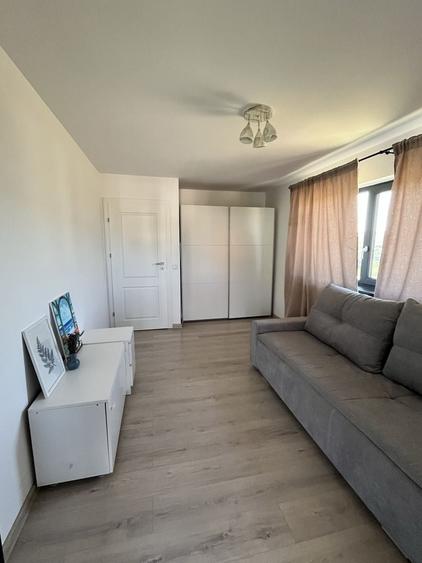 Casă cu 4 camere în Chinteni