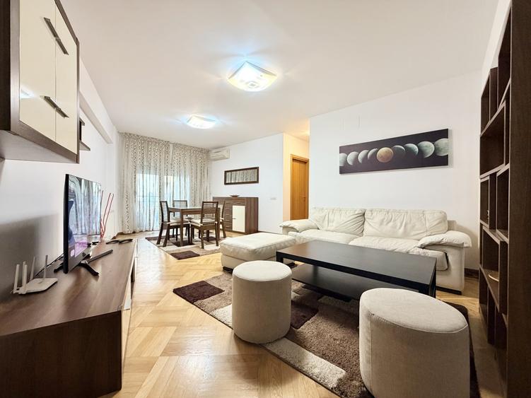 Apartament cu 3 camere semidecomandat, mobilat în Herăstrău