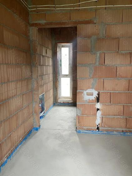 Zona Braytim, BLOC NOU, apartament 3 camere decomandat, etaj 1, 70 mp utili, pre? 2100 euro mp - 11
