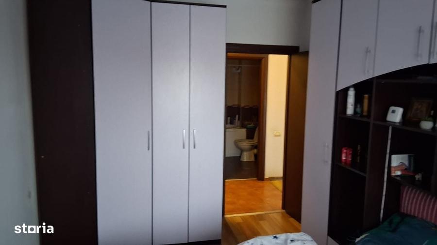 Apartament cu 2 camere decomandat în Drumul Taberei