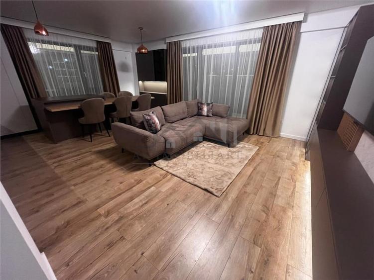 Apartament cu 2 camere decomandat în Central