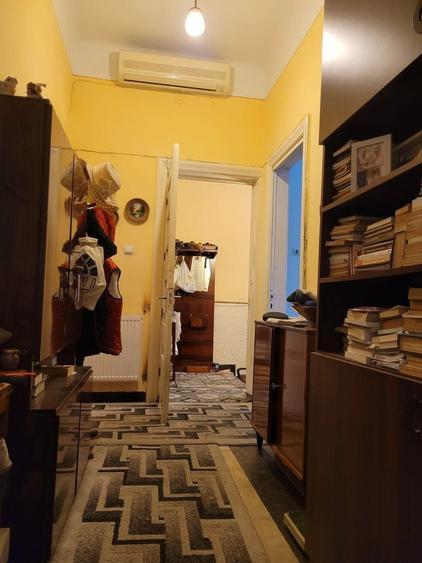 Apartament cu 3 camere decomandat în P-ța Ovidiu
